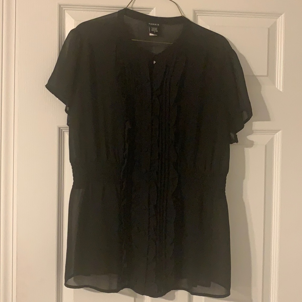 Torrid black top